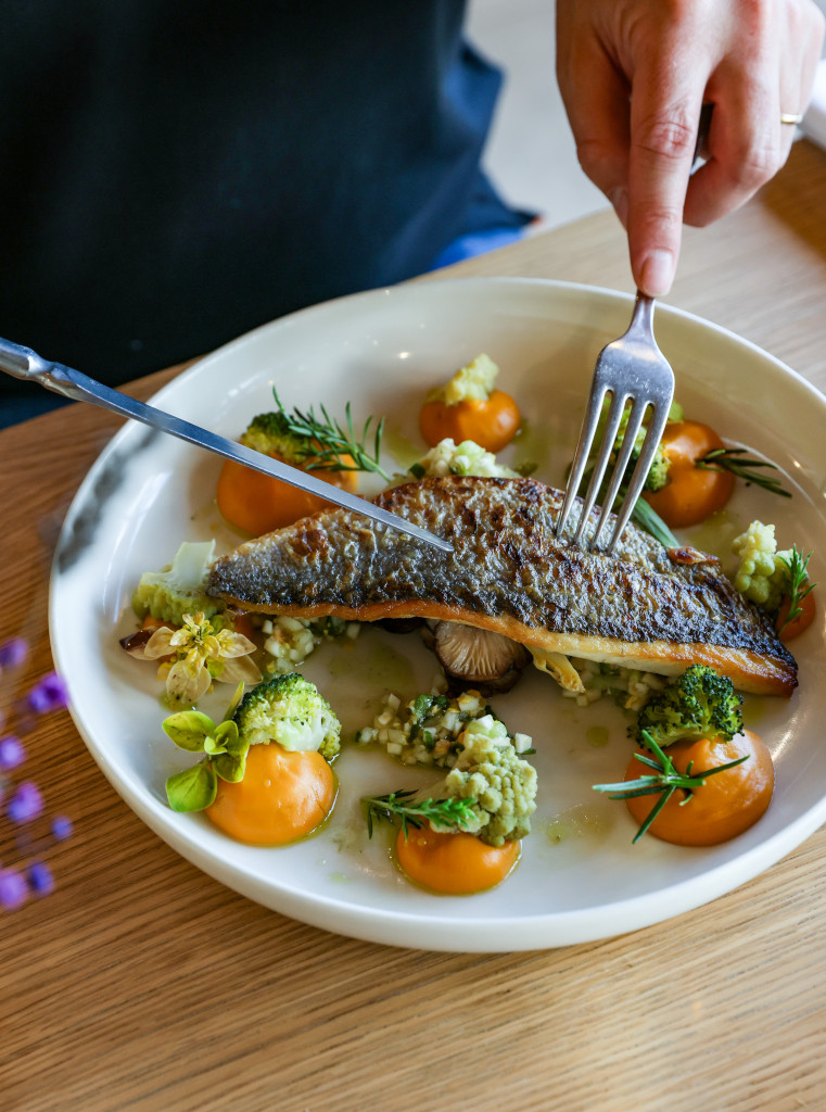 Restaurant Pornic océan dîner au jardin & dîner devant le feu de cheminé